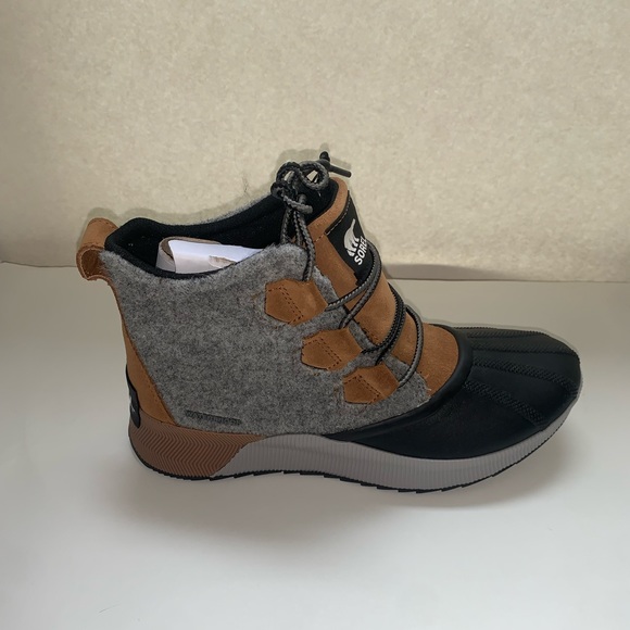 Sorel Out and About III - Picture 1 of 7